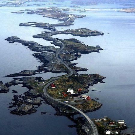 Leite Gard Near Atlantic Road In Hustadvika Lyngstad Exterior photo